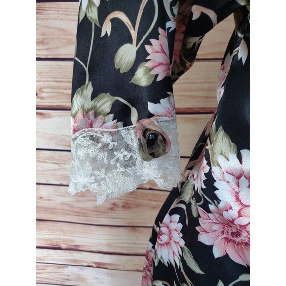 Vintage Sateen Black/Pink Floral Christian Dior Robe with Lace Trim - Picture 5 of 10